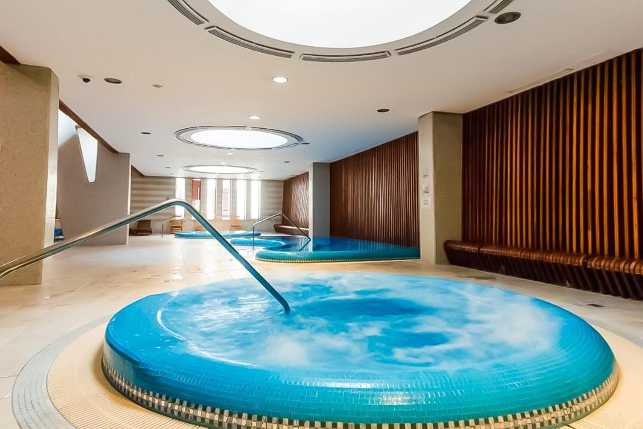 - Duna Part Apartman *